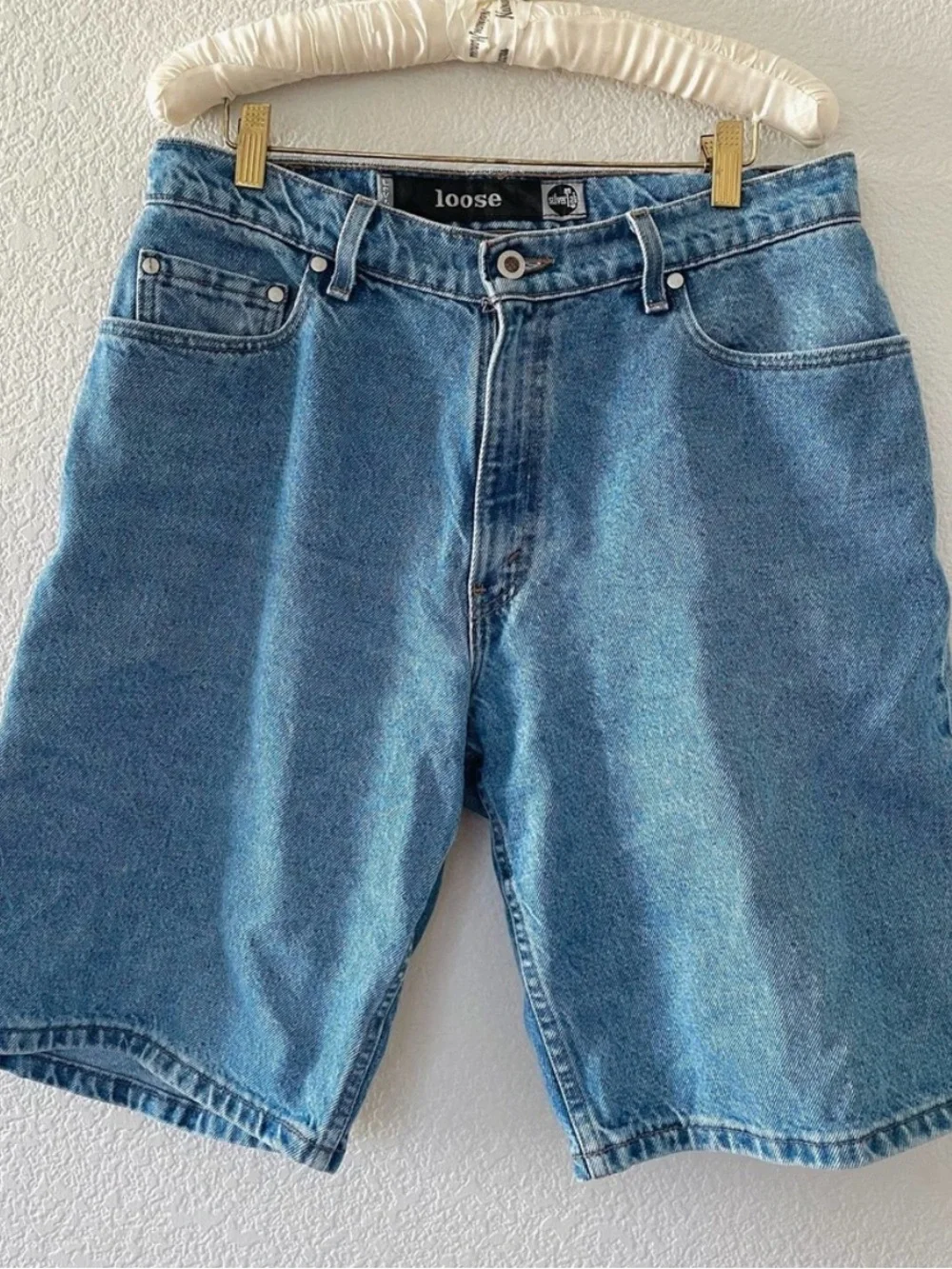 Vintage 90s Levi's SilverTab Loose long denim shorts gender neutral 32 Waist